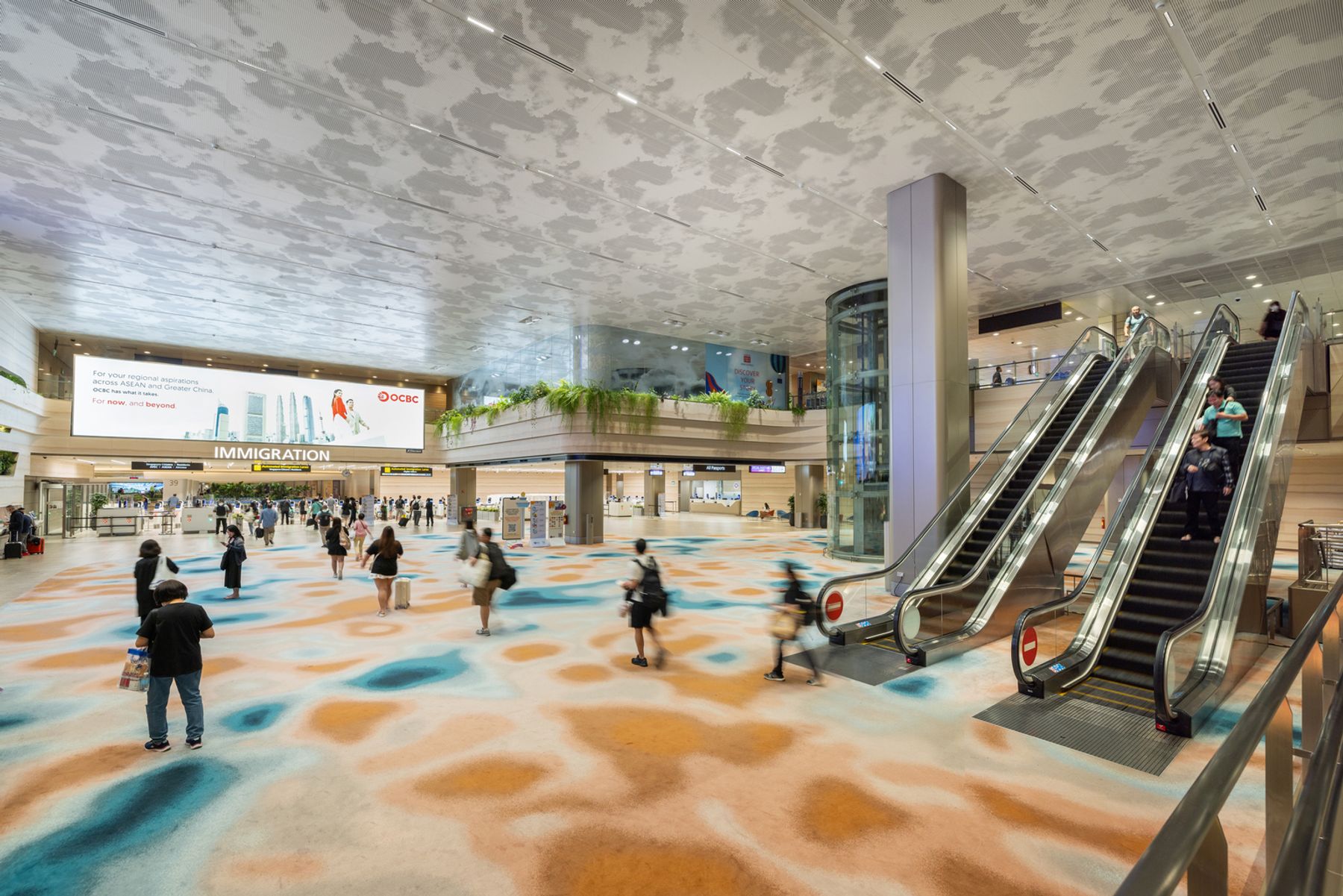Changi Airport, Singapore. Architecture: JH Boiffils, Paris, France / RSP, Singapore. Lighting design: PhA Concepteurs Lumière, Paris, France. Photography: Finbarr Fallon.