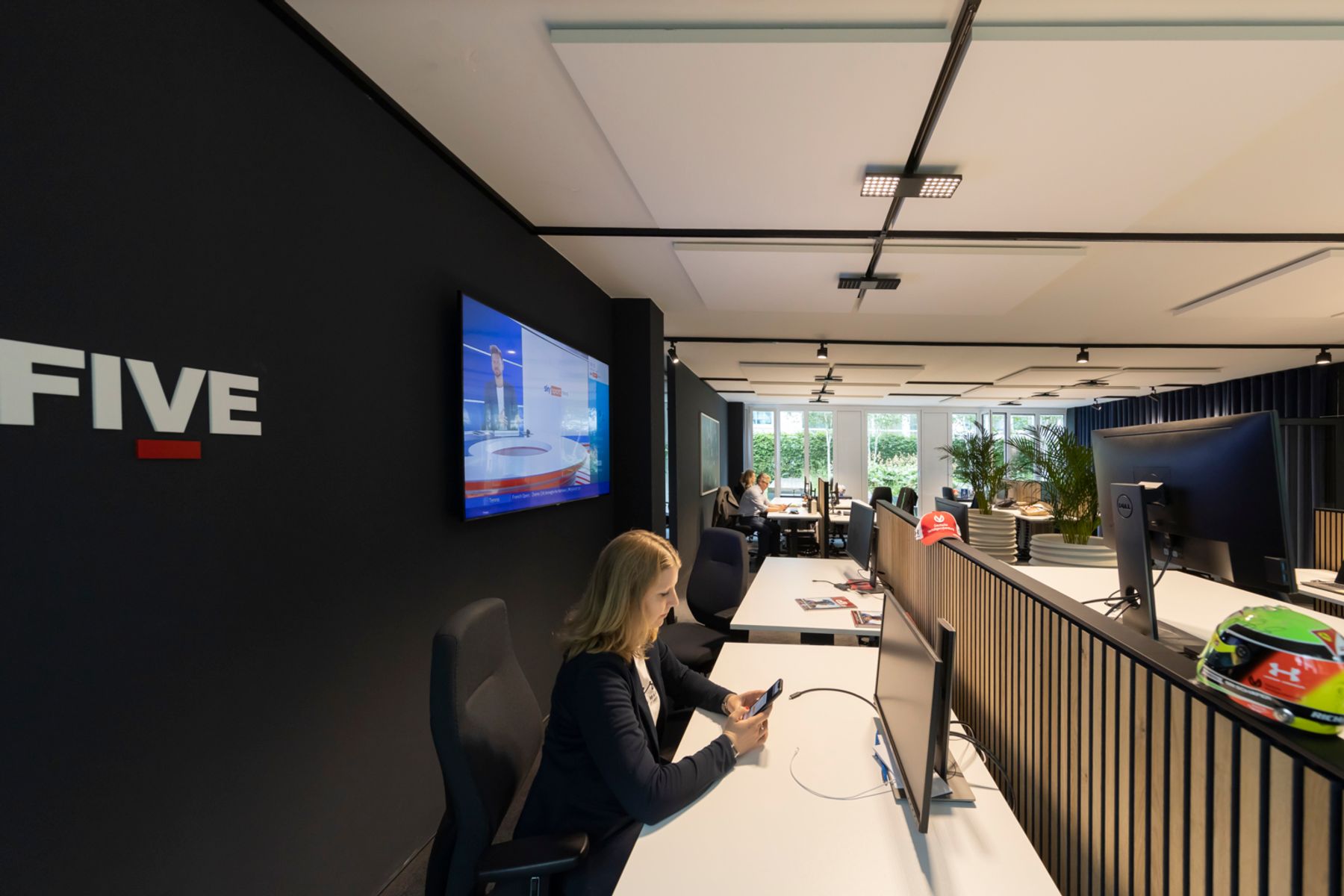 Sportfive Germany GmbH, Hamburg. Lighting design: Sibylle von Heyden, Hamburg. Interior design: Sibylle von Heyden, Hamburg. Photography: Frieder Blickle, Hamburg