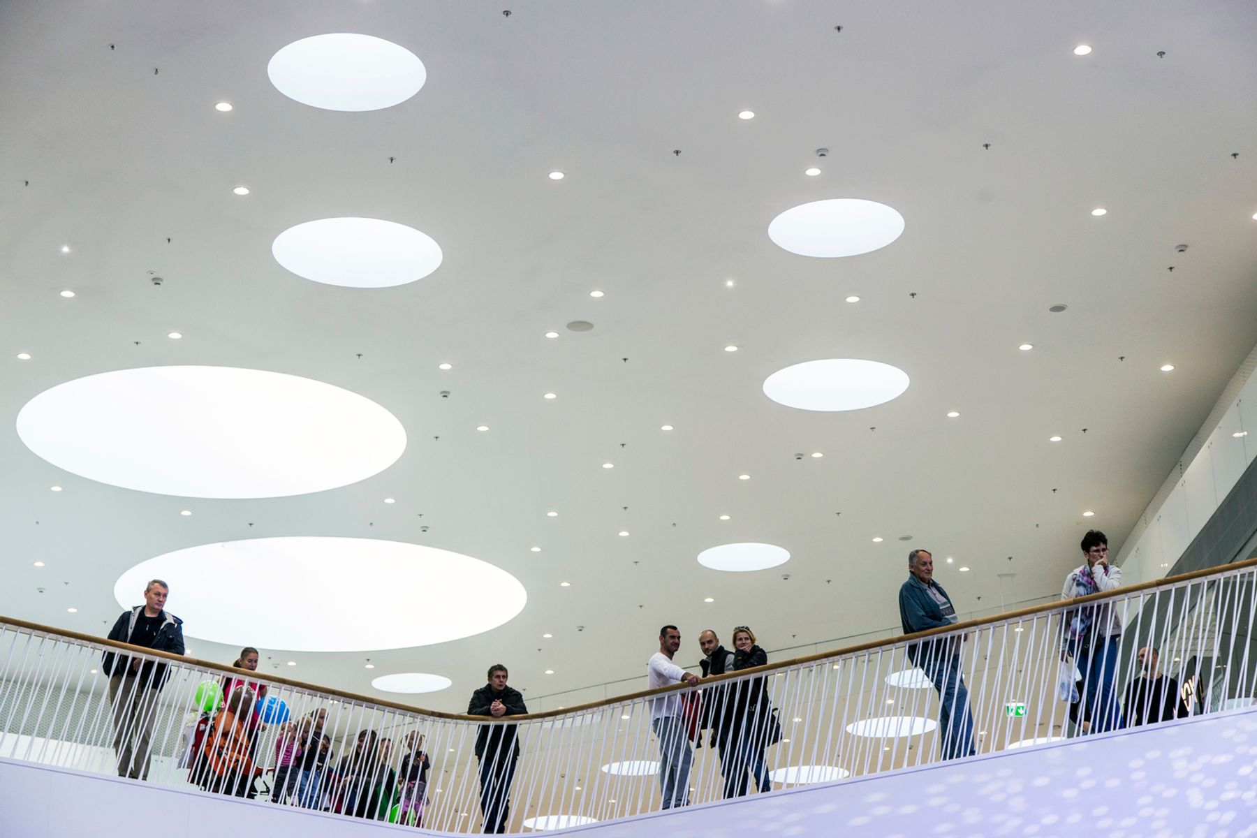 Bory Mall shopping mall, Bratislava. Architecture: Massimiliano Fuksas, Rome. Photographer: Dirk Vogel, Dortmund