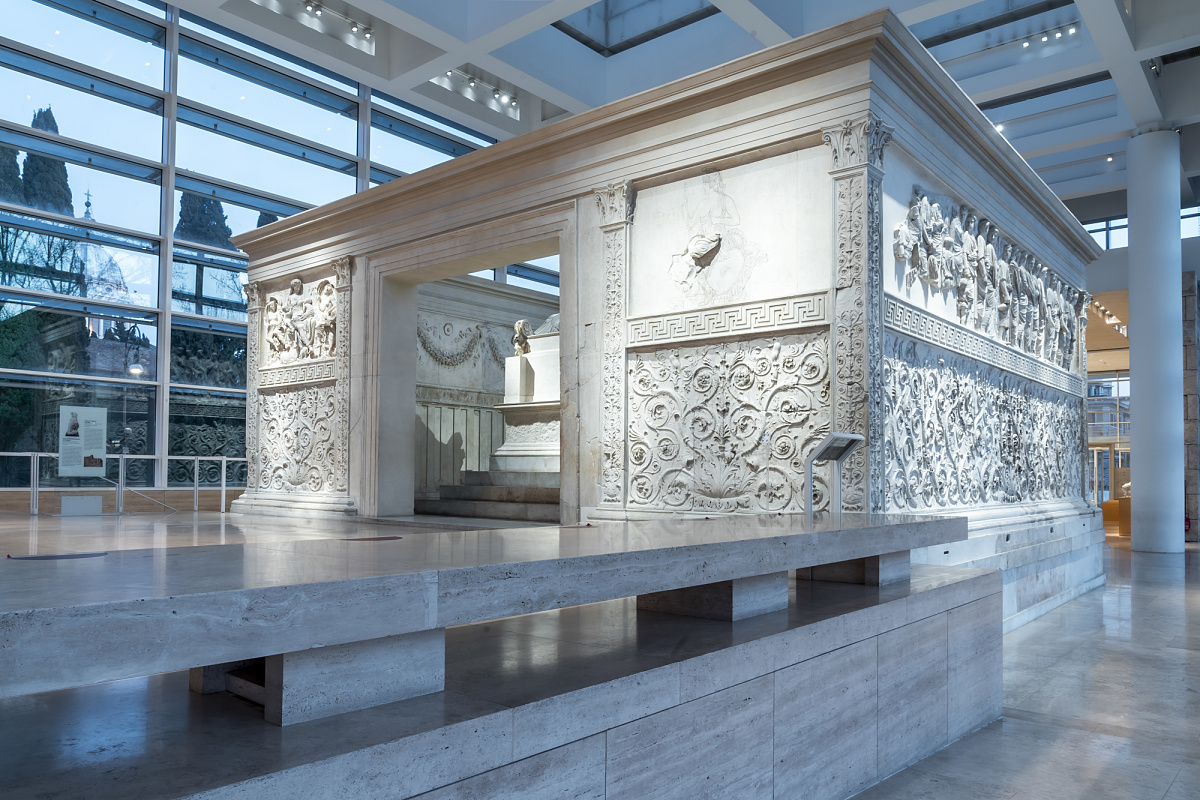 Ara Pacis Museum in Rome, illuminated by ERCO LEDs, showcasing improved visual perception and energy efficiency.