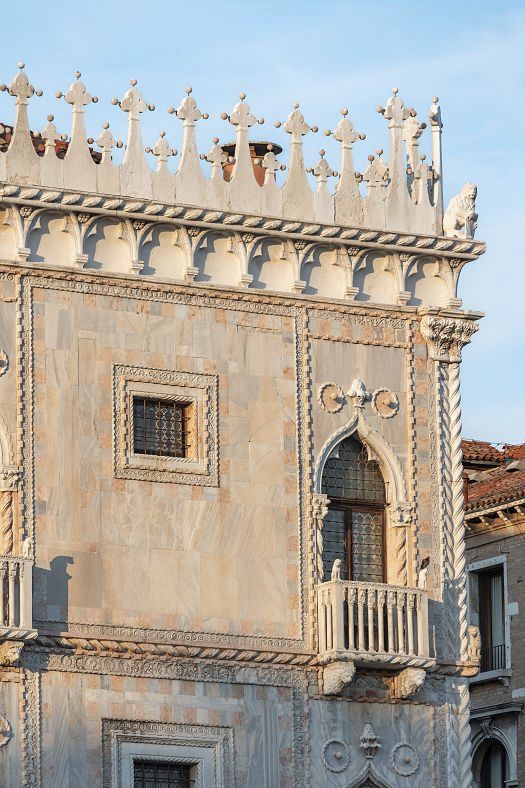 Detailed facade of Ca dOro in Venice, showcasing new ERCO LED lighting.