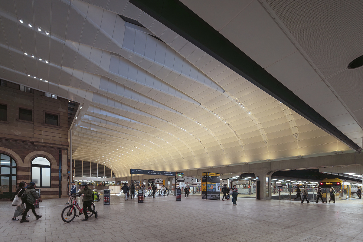 Sydney Central Stations steel canopy lit by ERCO LED tunable white luminaires.