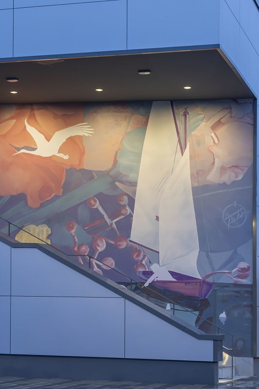 Facade mural with ERCO lighting at the Neustadt am Rübenberge gymnasium.