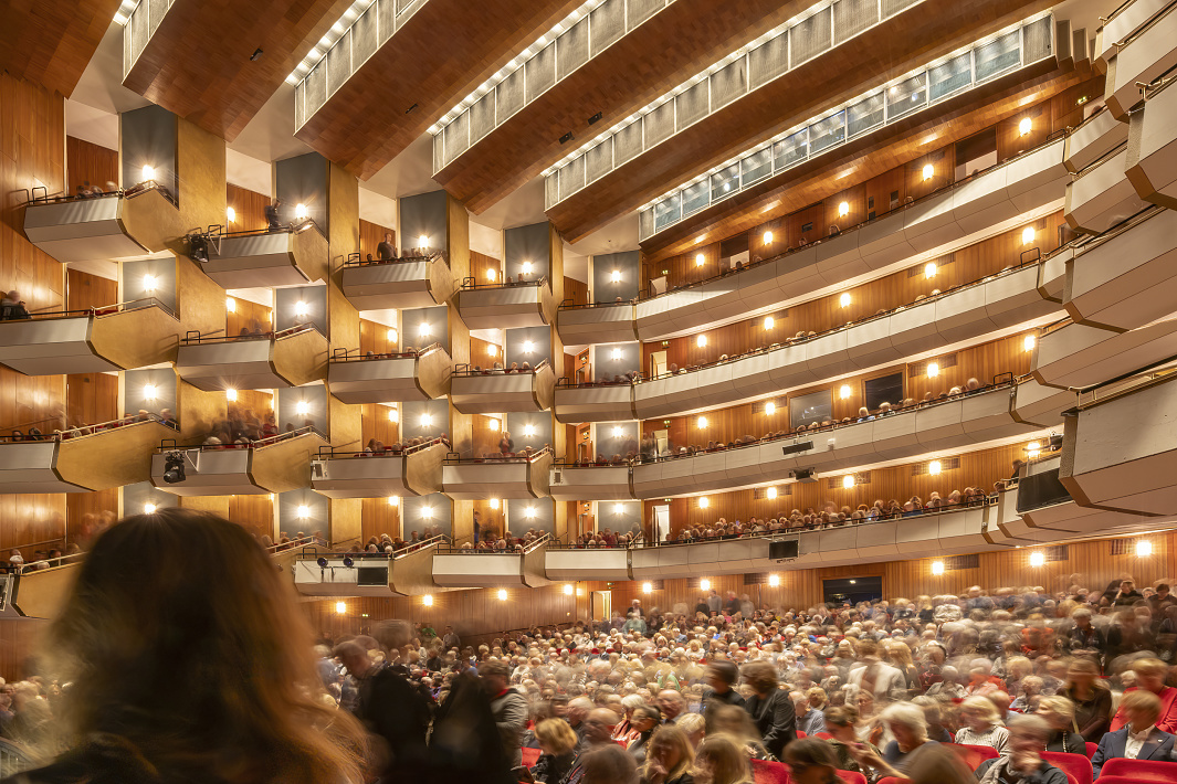 Interior of Hamburg State Opera featuring efficient ERCO LED auditorium lighting.