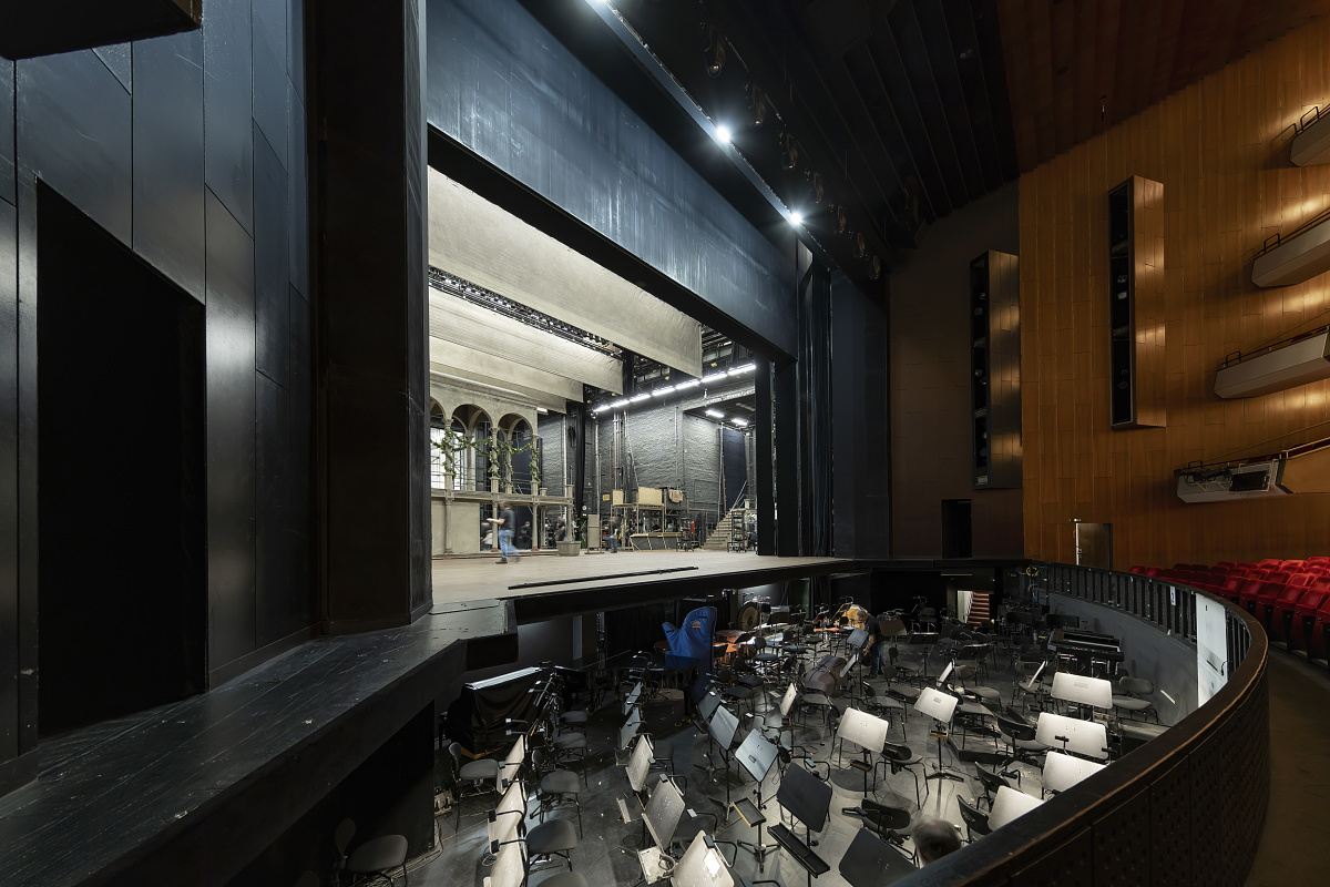 View of the Hamburg State Opera stage featuring the orchestra pit and new LED lighting.