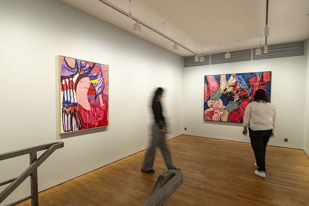 Art exhibition at Lilia Ben Salah Gallery, Paris, illuminated by ERCO LED lighting.