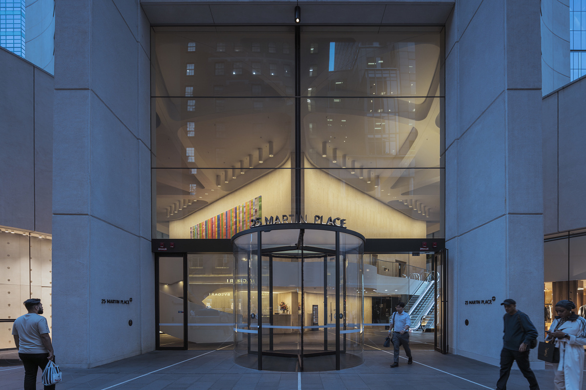 Entrance of 25 Martin Place, Sydney, featuring ERCO LED wallwashing for high rooms.