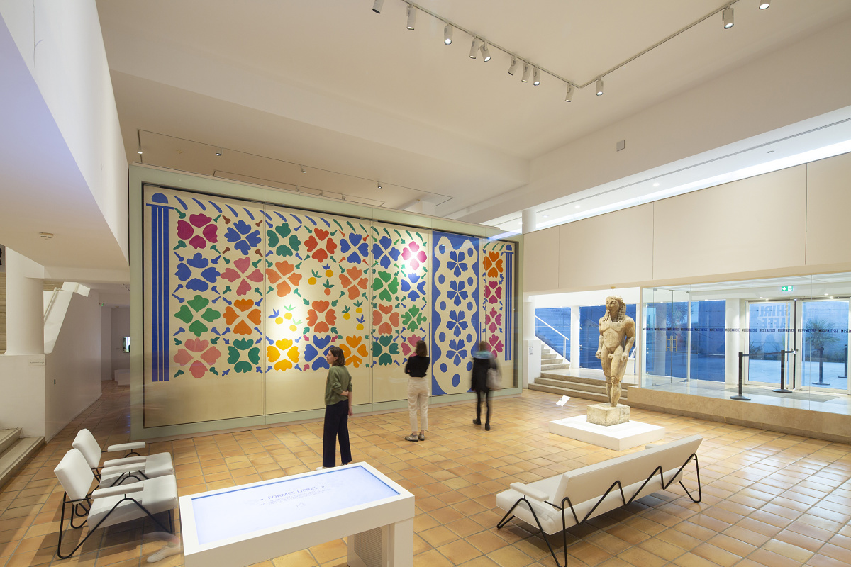 Matisse Museum, Nice: LED lighting showcases 'Fleurs et Fruits' with tunable white for perfect color rendition.
