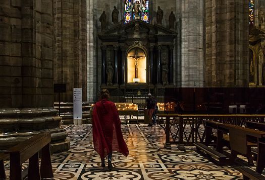 Milan Cathedrals interior illuminated by ERCO LED lighting, enhancing its spiritual atmosphere.