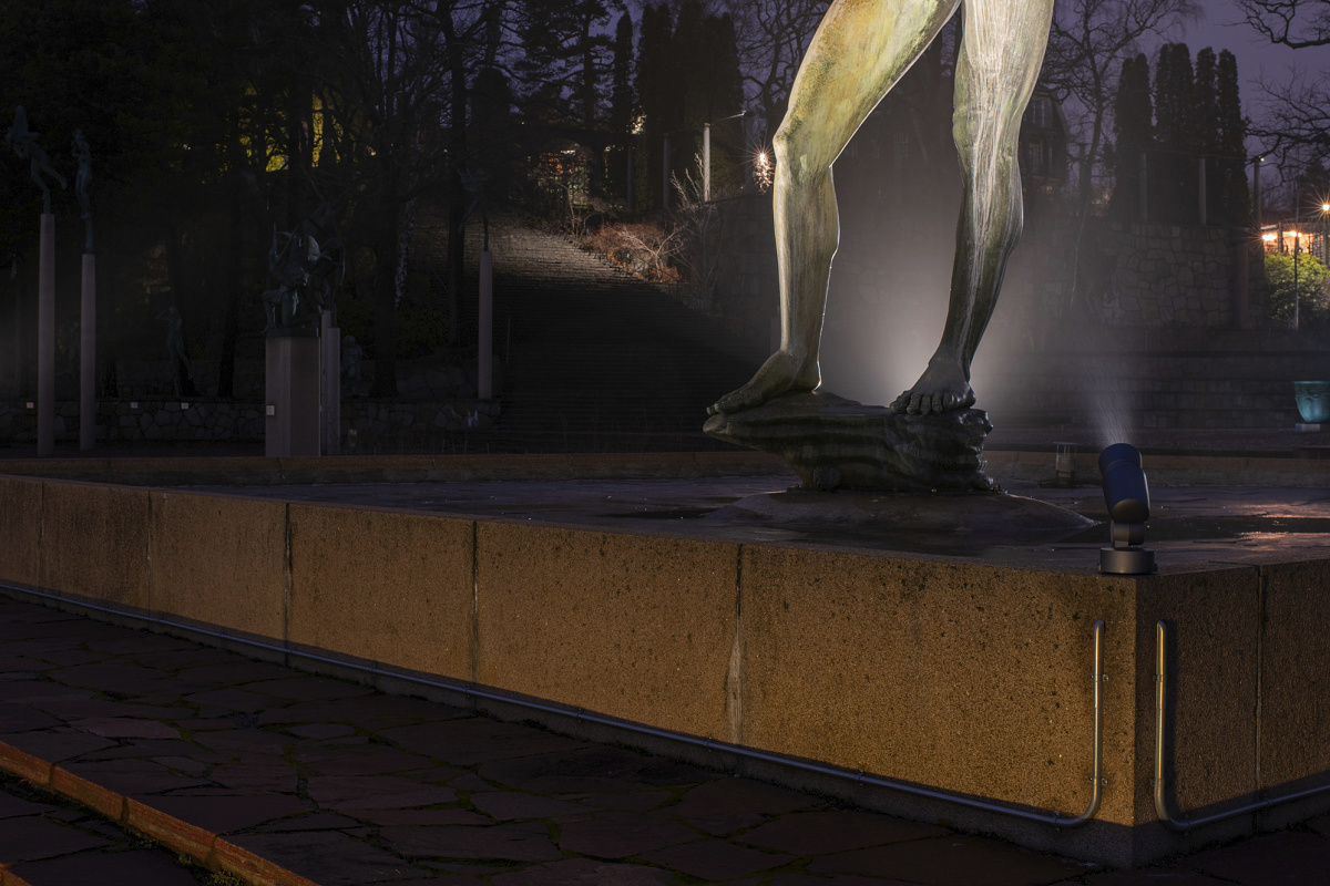 ERCO Beamer spotlights illuminate a sculpture at Millesgården Museum, Stockholm.