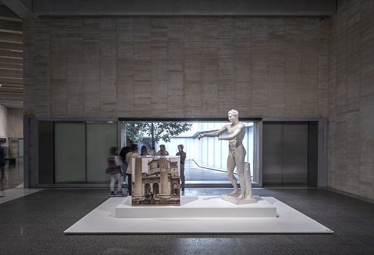 Sculpture at Museo Musac, León, illuminated by energy-efficient ERCO LED spotlights.