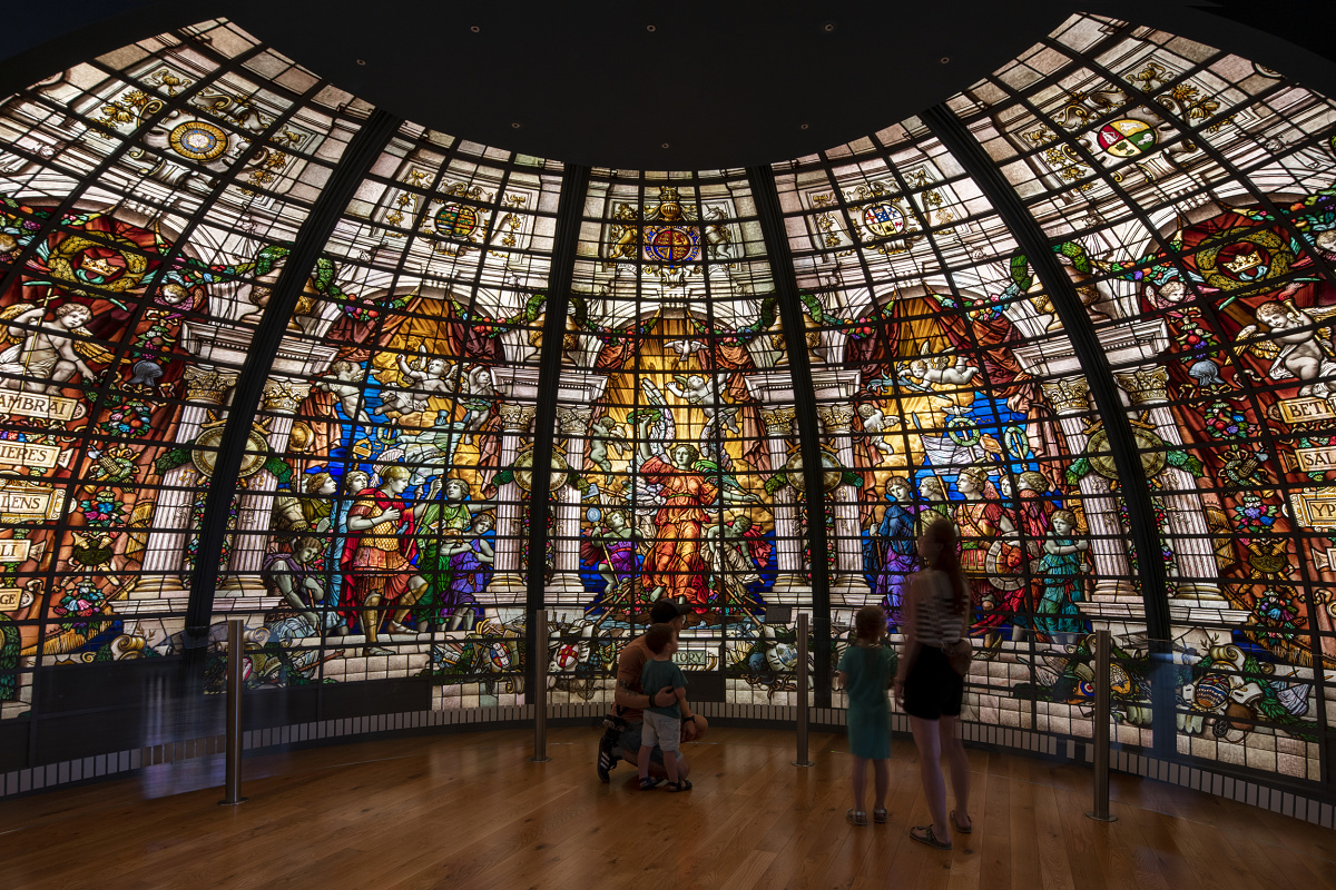 The Baltic Glass at the National Maritime Museum, London, illuminated by ERCO LED lighting.