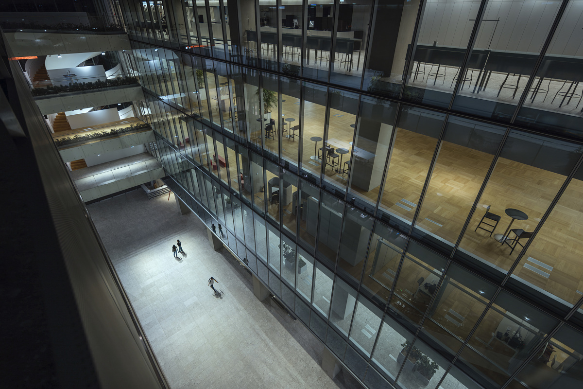 NAVER 1784 interior showcasing ERCO lighting, highlighting offices and atrium.