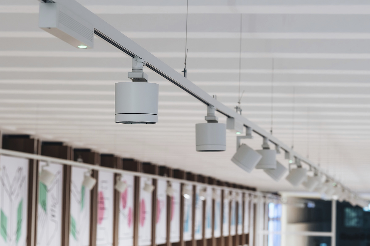 ERCO Parscan spotlights on Hi-trac track at Triennale Museum, Milan, for flexible lighting.