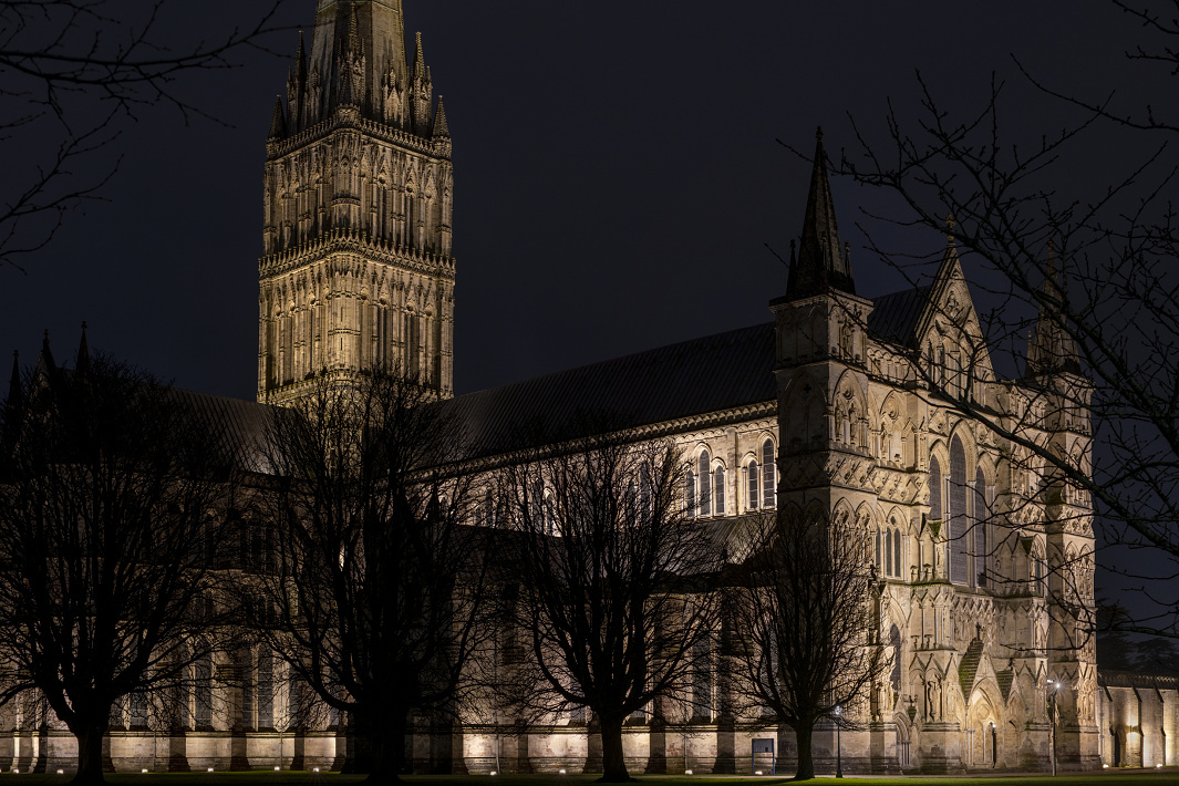 Salisbury Cathedral illuminated at night with ERCO LED spotlights, enhancing energy efficiency.