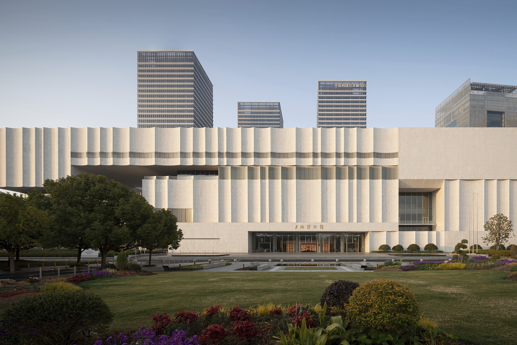 Shanghai Museum Easts facade, showcasing modern architecture and exhibition lighting by ERCO.