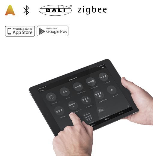 ERCO lighting control via tablet: Flexible control of LED spotlights for tracks.