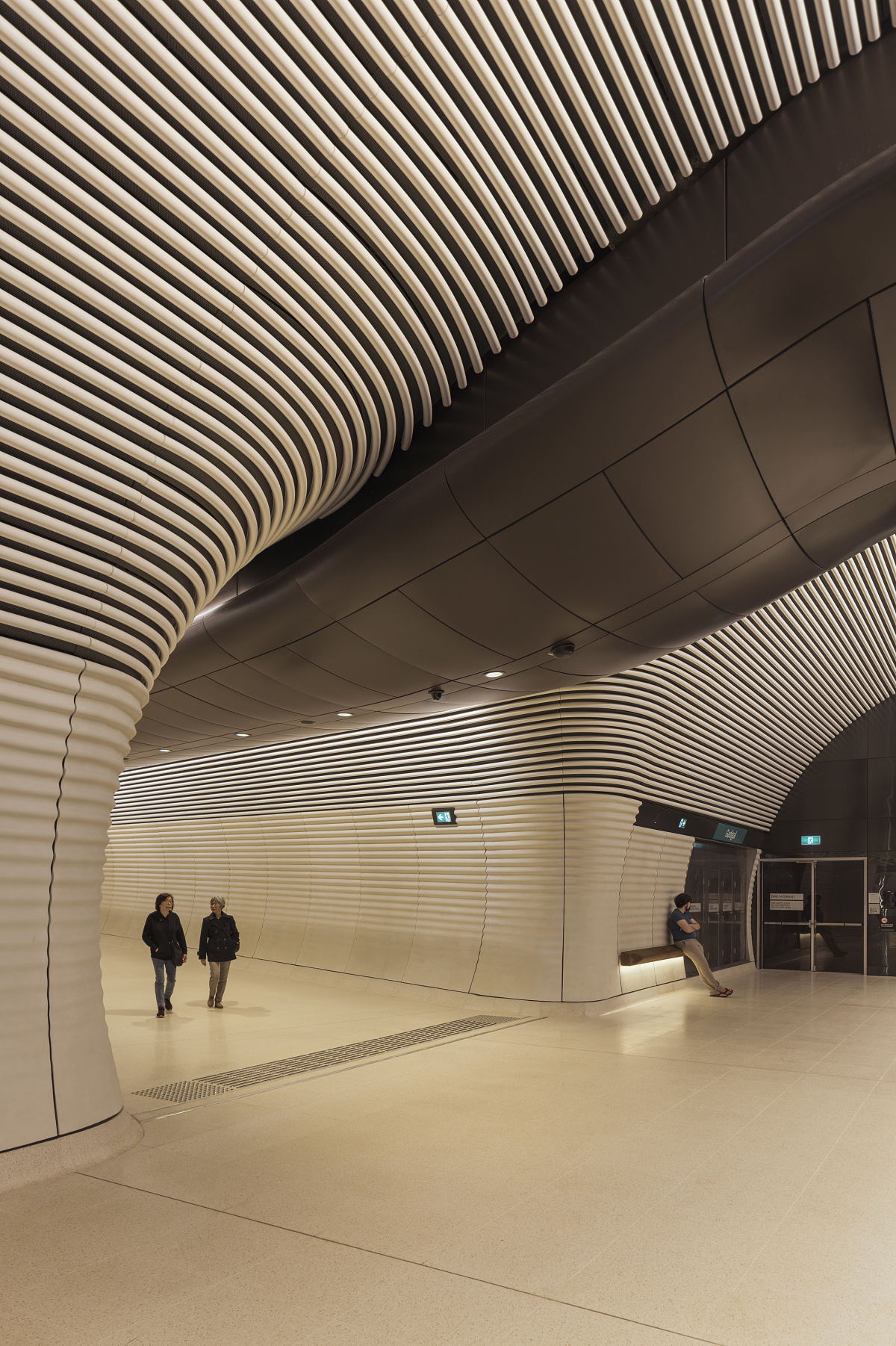 Gadigal Metro Station, Sydney: Sleek architecture with ERCO lighting for intuitive passenger flow.