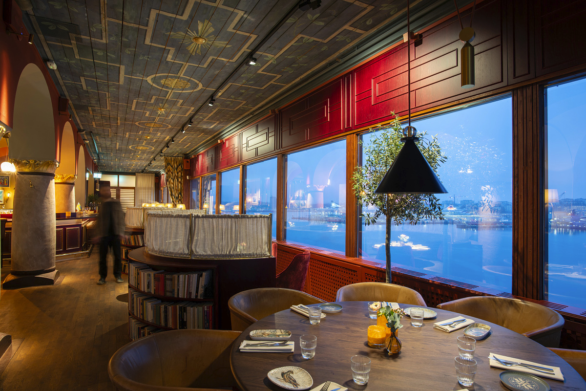Atmospheric LED lighting by ERCO in Hotel Villa Foresta, Stockholm, creating an inviting ambiance.