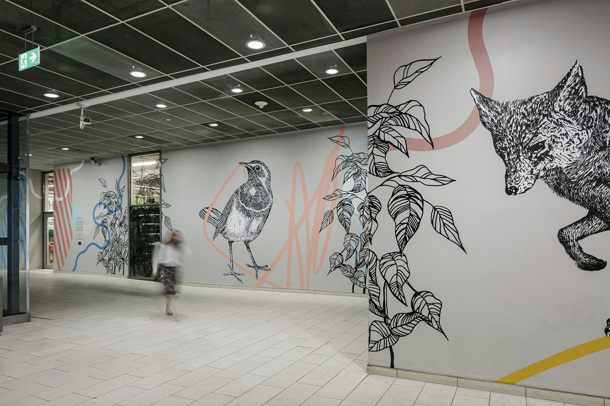 Iku recessed luminaires providing ambient lighting with Bluetooth control in Wien Mitte / The Mall.